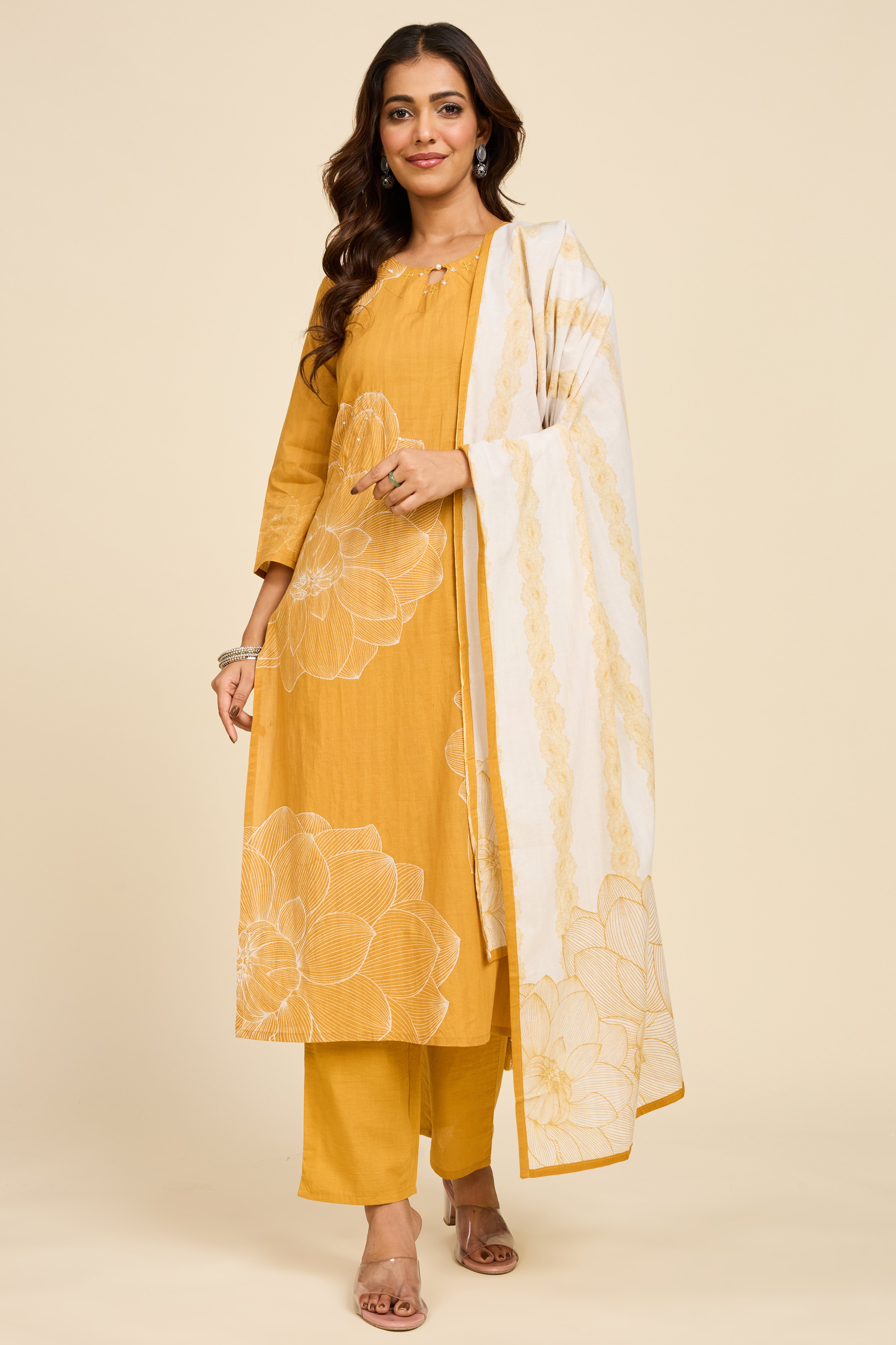 Alaya Select Sunehri Golden Kurta Set