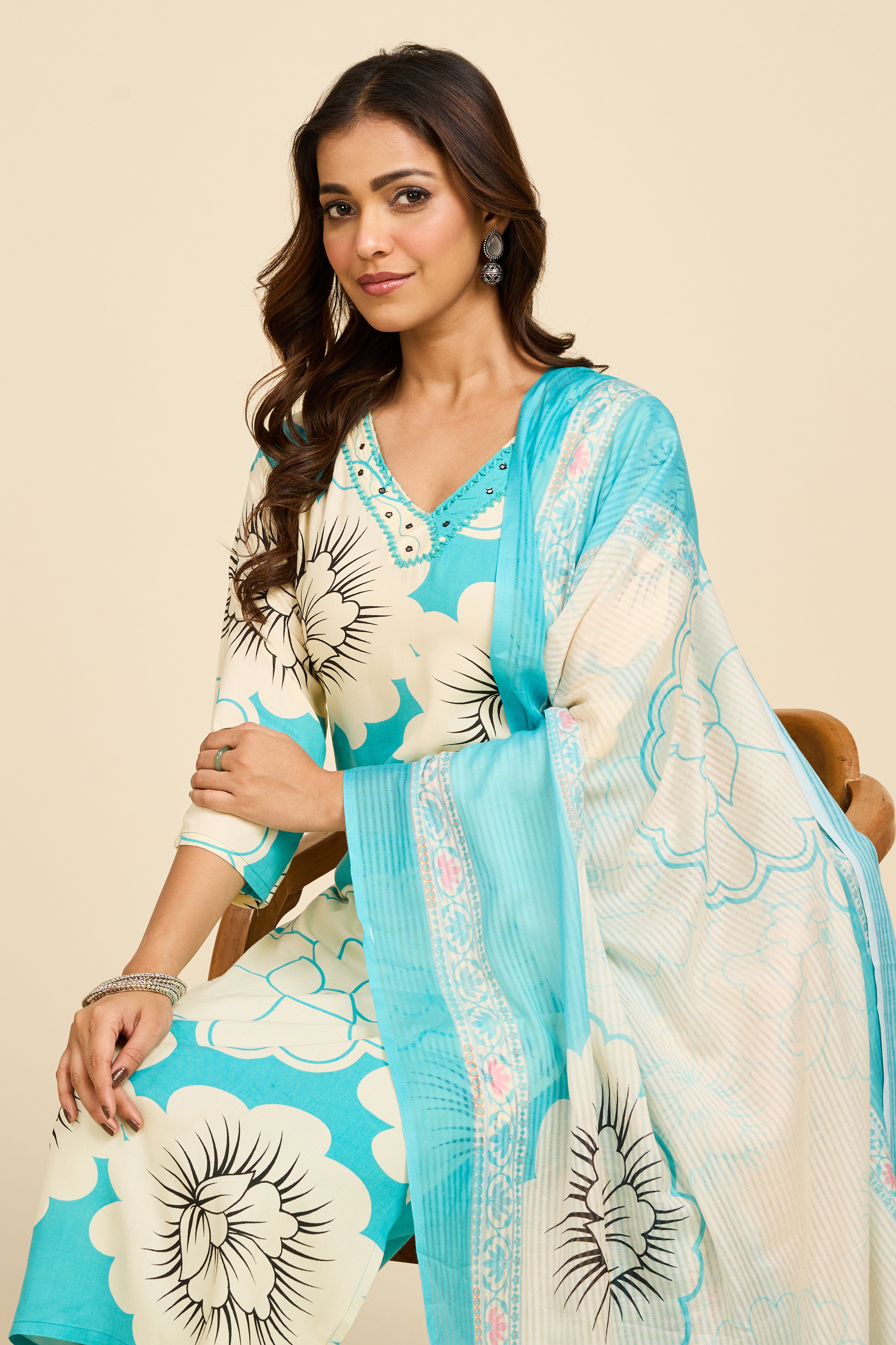 Alaya Select Aqua Bloom Kurta Set