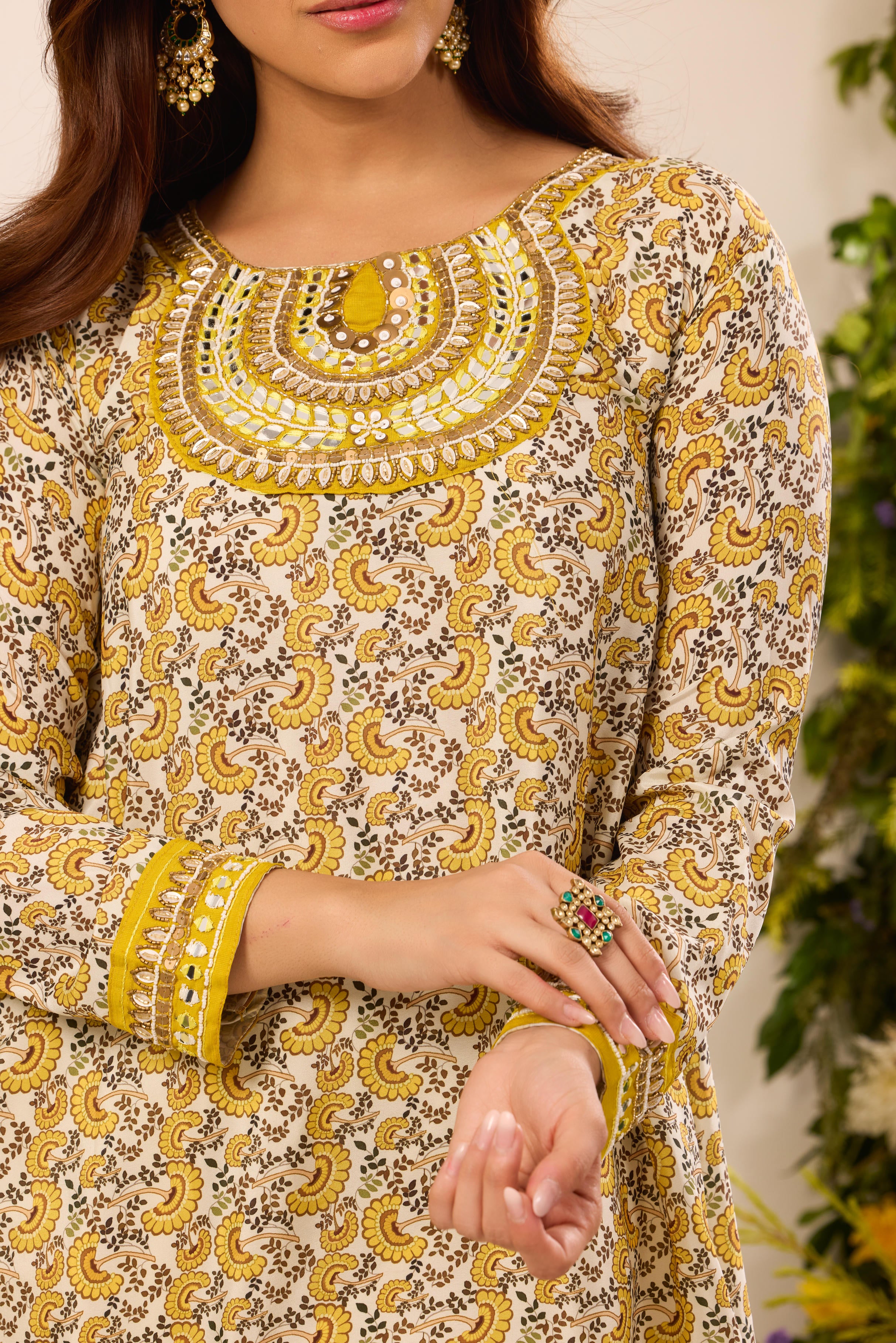 Mastaani Amber Paisley Farshi Set