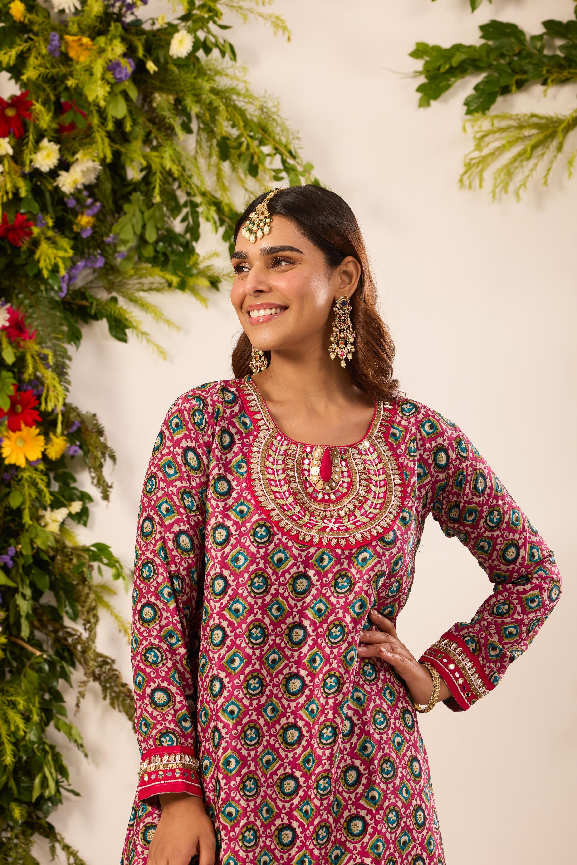 Mastaani Iris Paisley Farshi Set