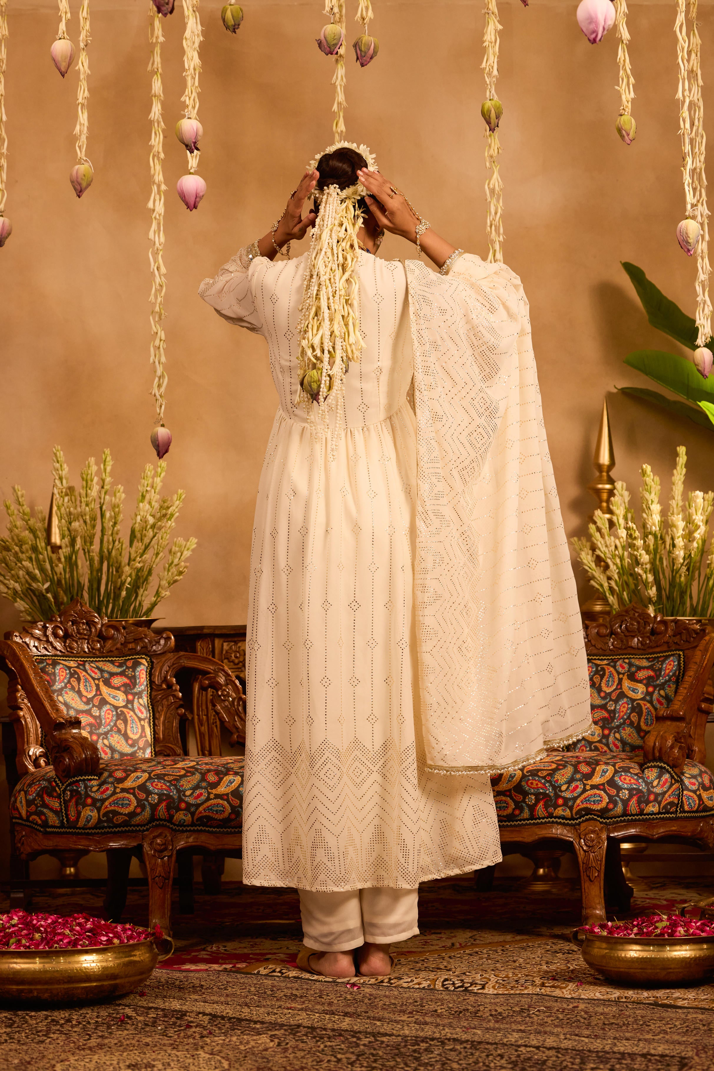 Mastaani Ivory Glow Mirrorwork Anarkali Set