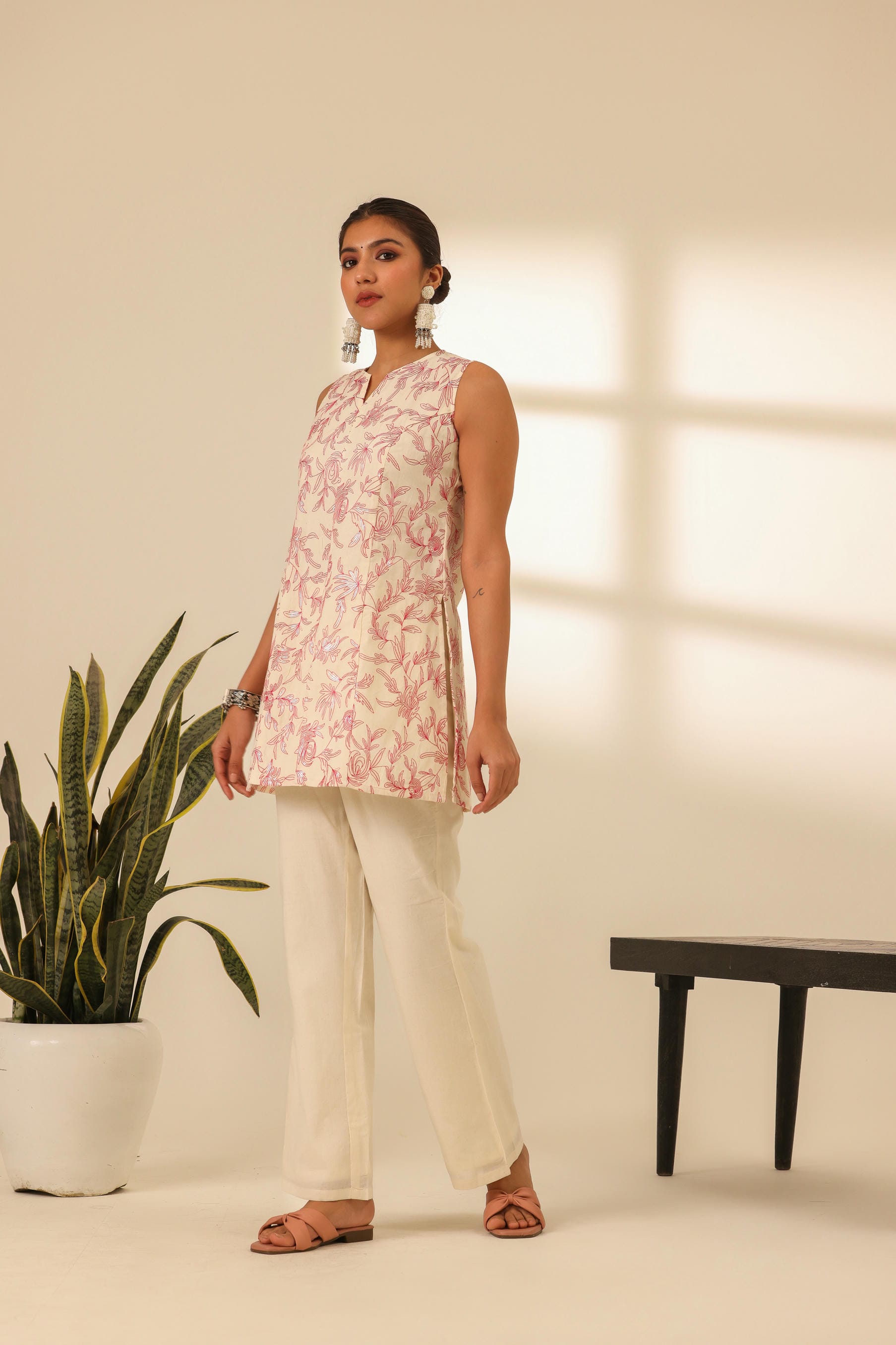 Rangrez Kora White Pant