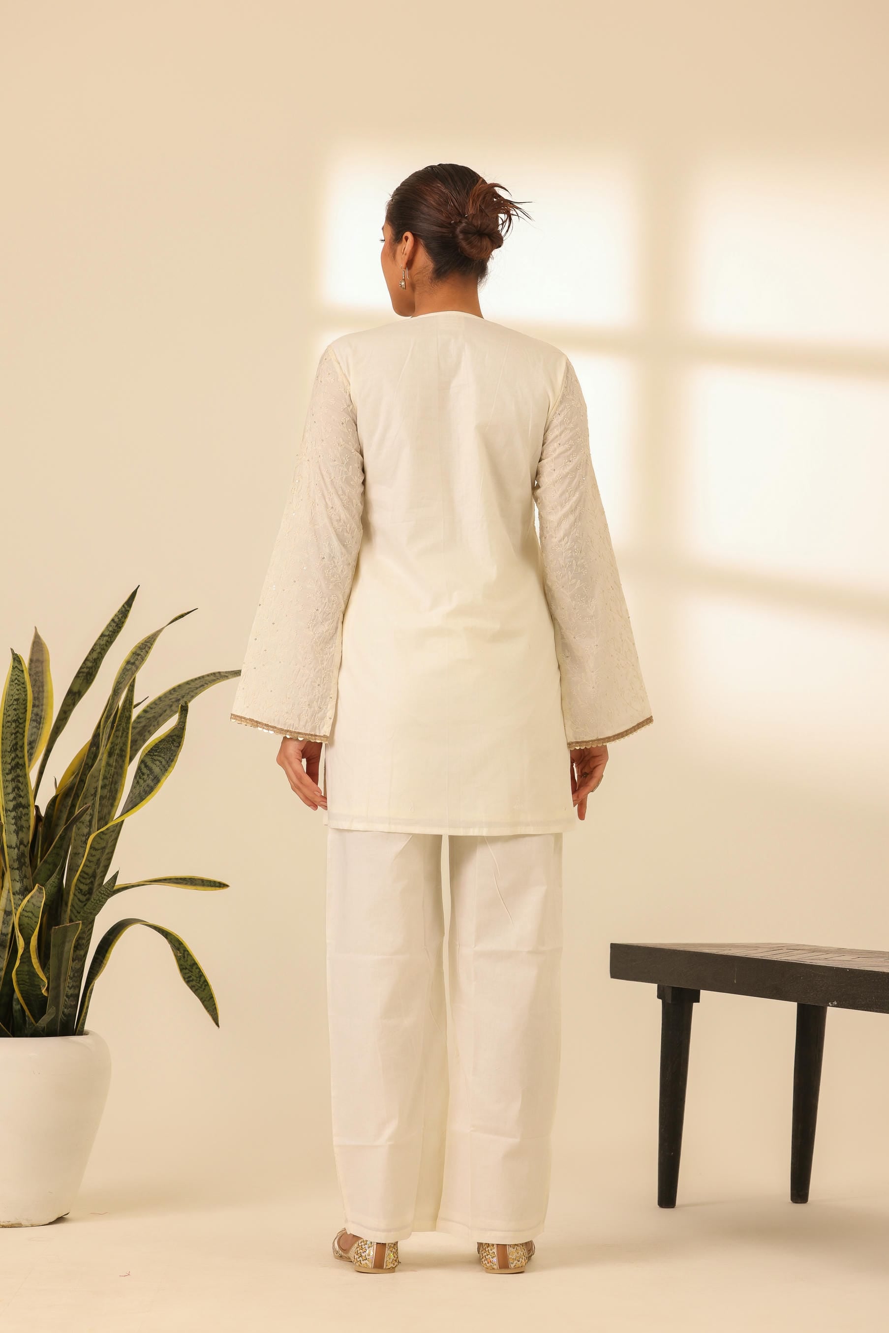 Rangrez Moonlight White Embroidered Kurta