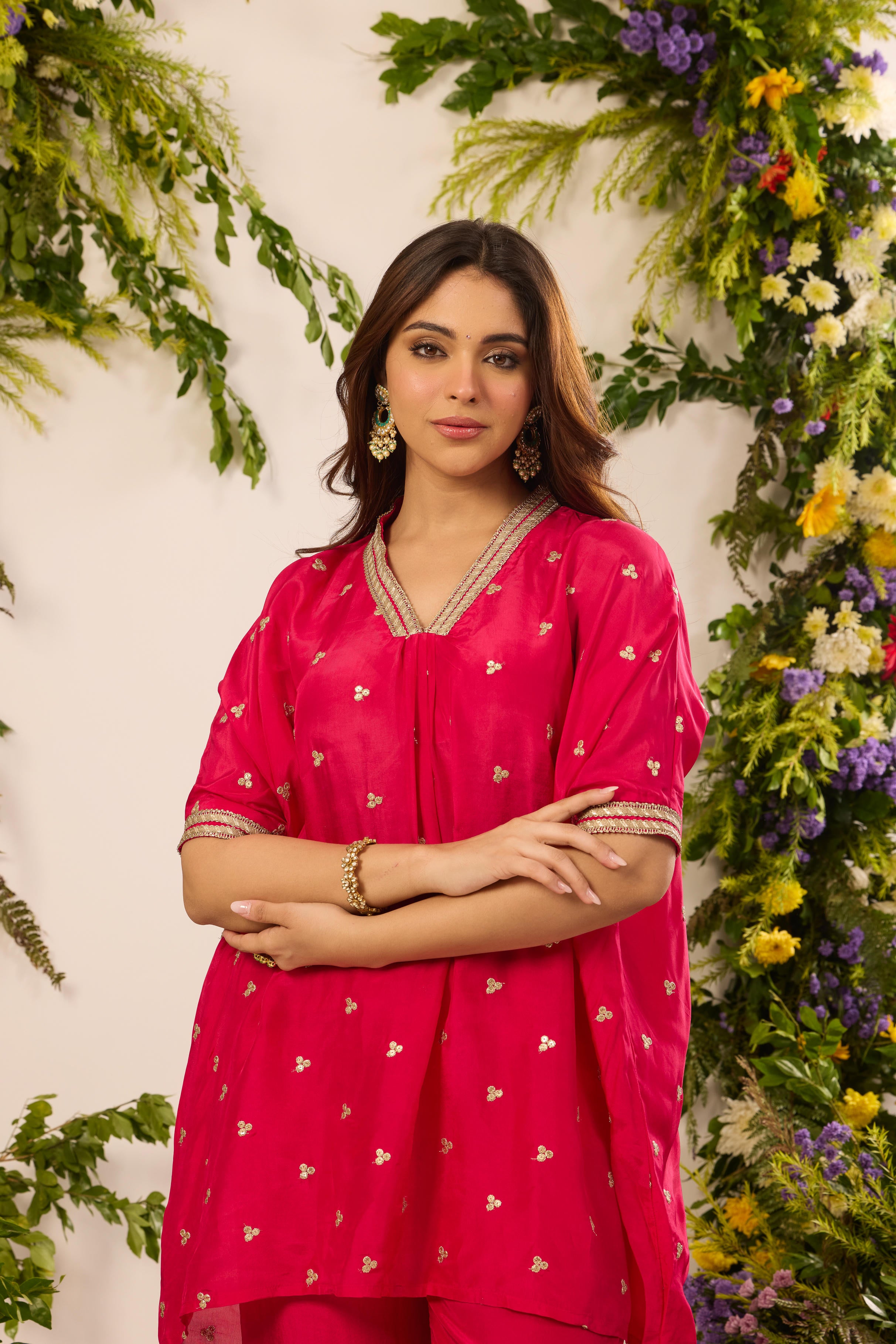 Mastaani Rani Sequinned Kurta Set