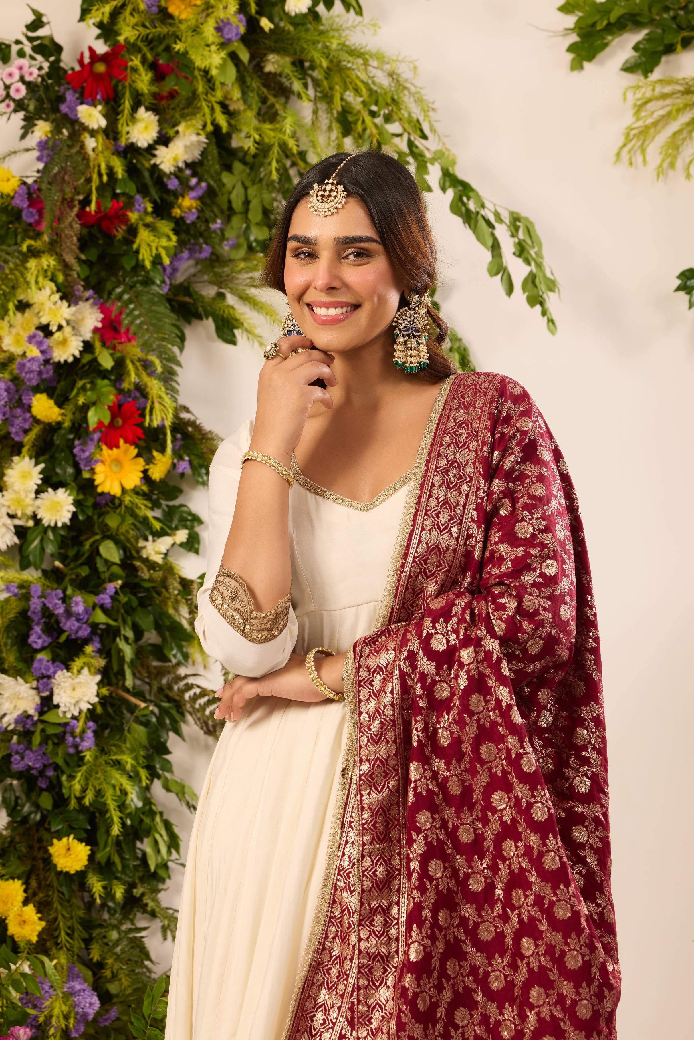 Mastaani Classic Ivory Anarkali Set - Red Dupatta