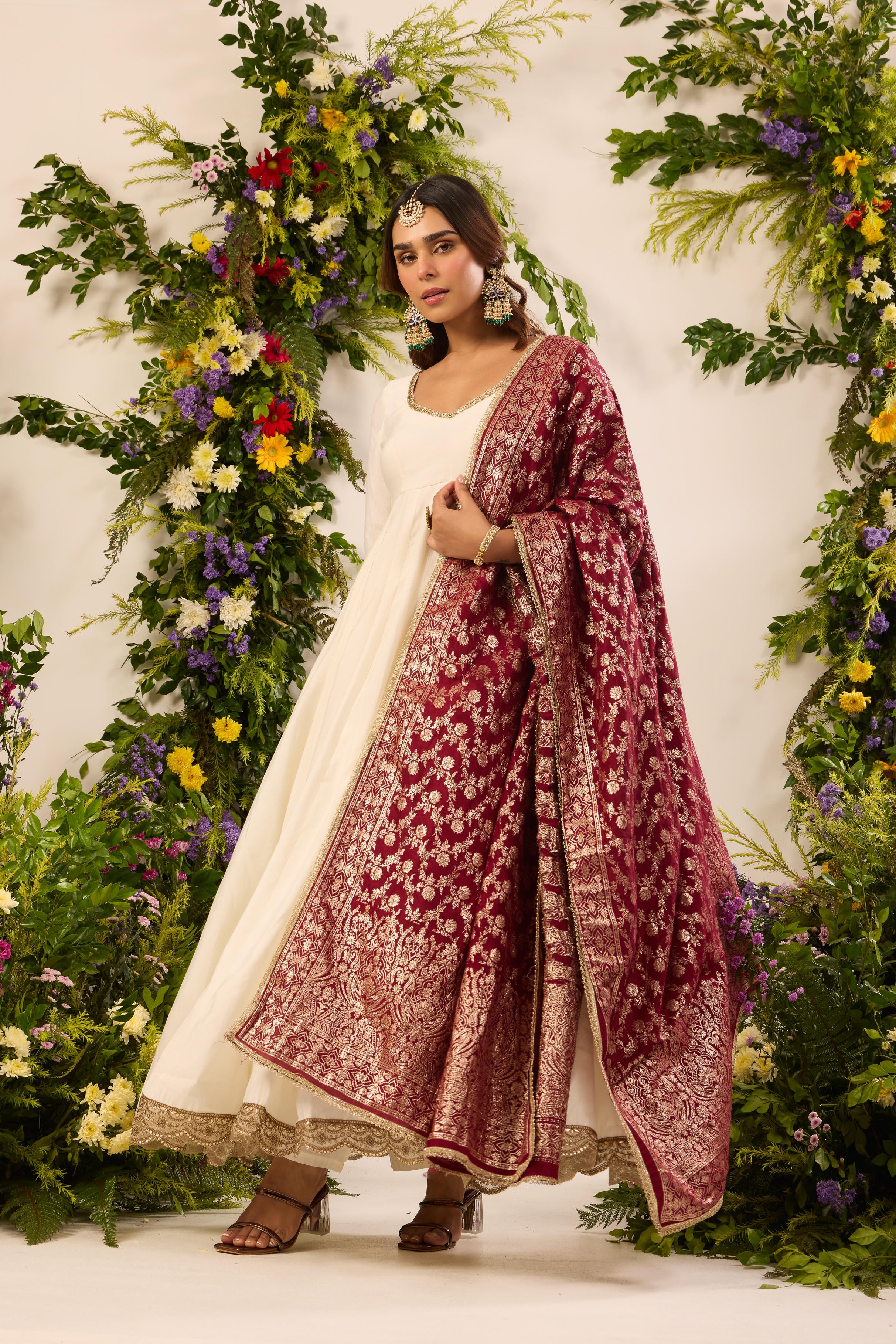 Mastaani Classic Ivory Anarkali Set - Red Dupatta