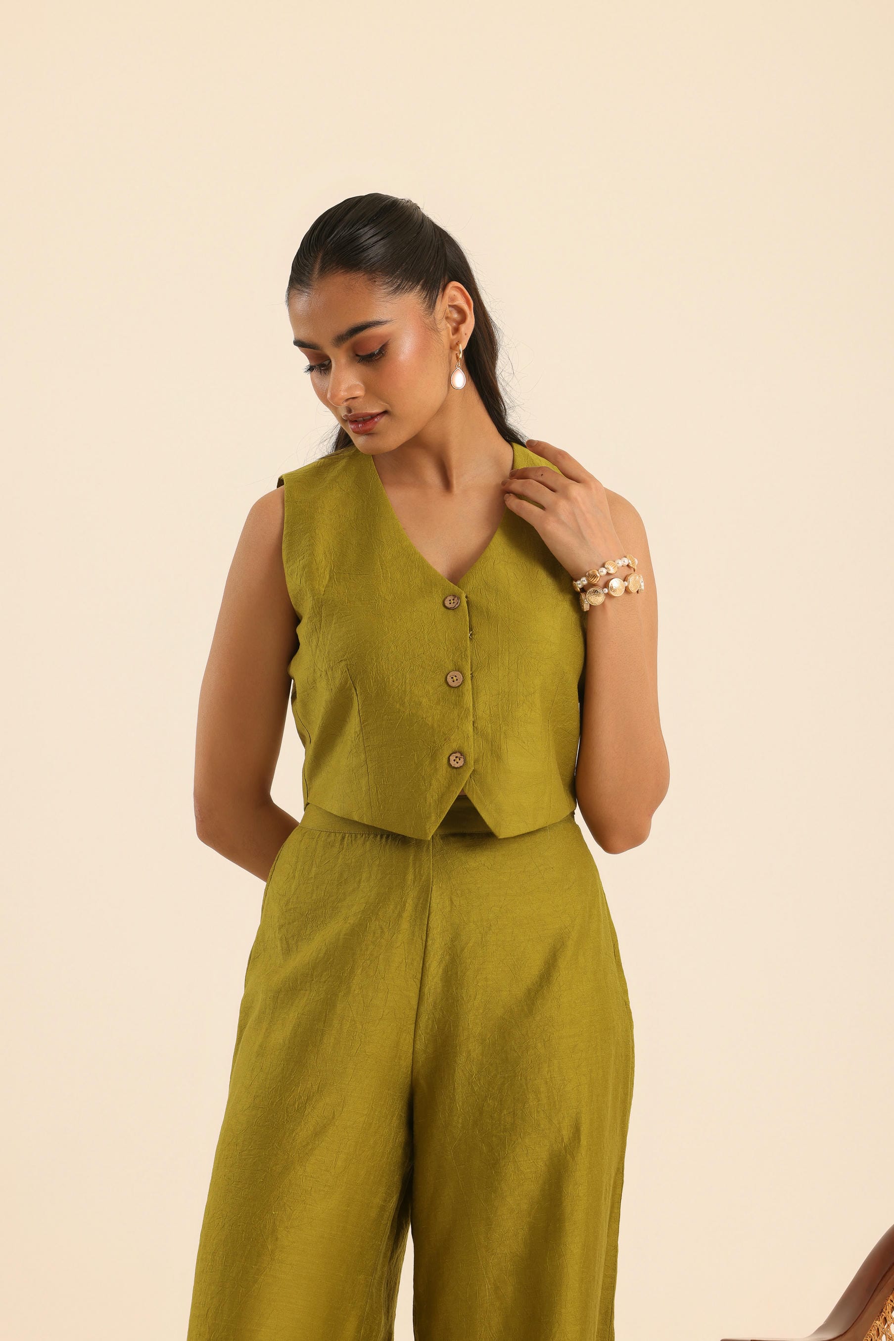 Rangrez Olive Power Aura Set
