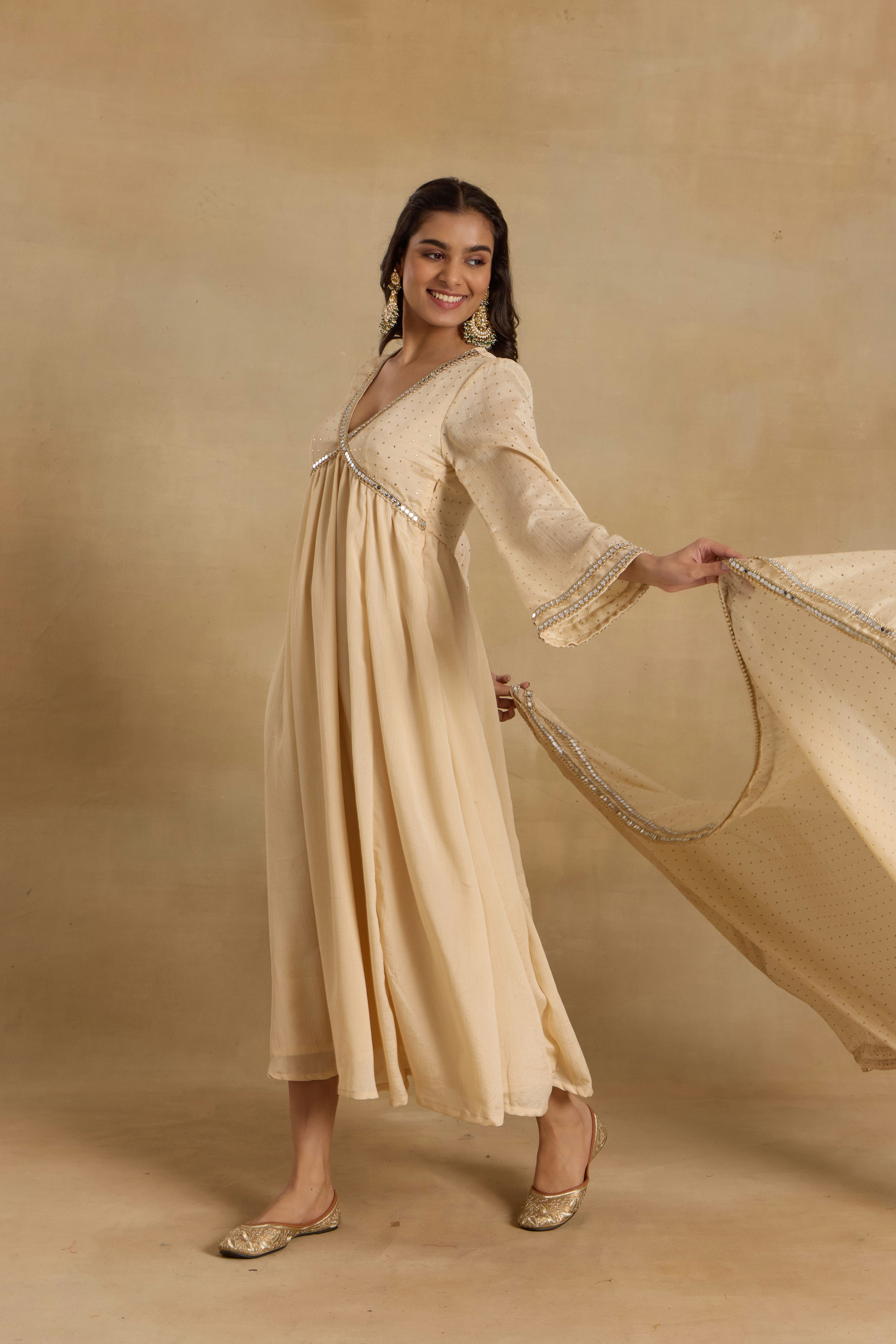 Alaya Heer Signature Ivory Anarkali Set with Choker Dupatta