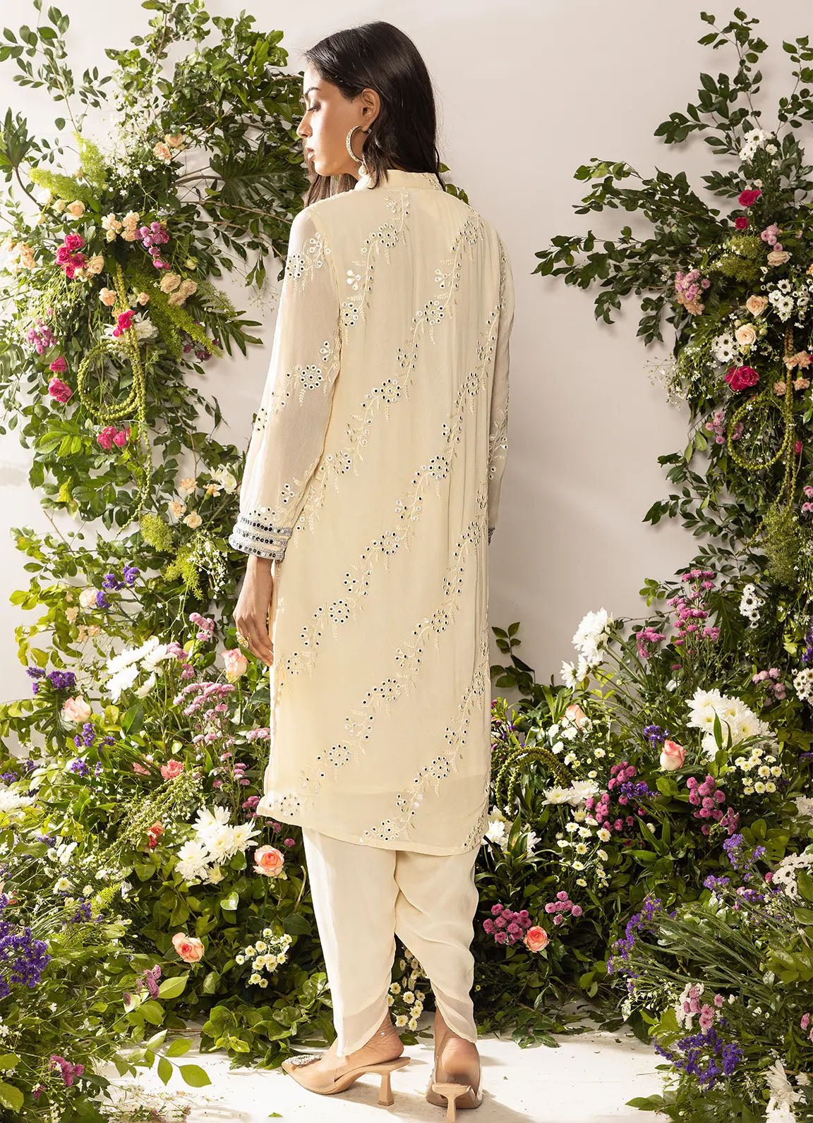 Astoria Ivory Floral Embroidered Kurta