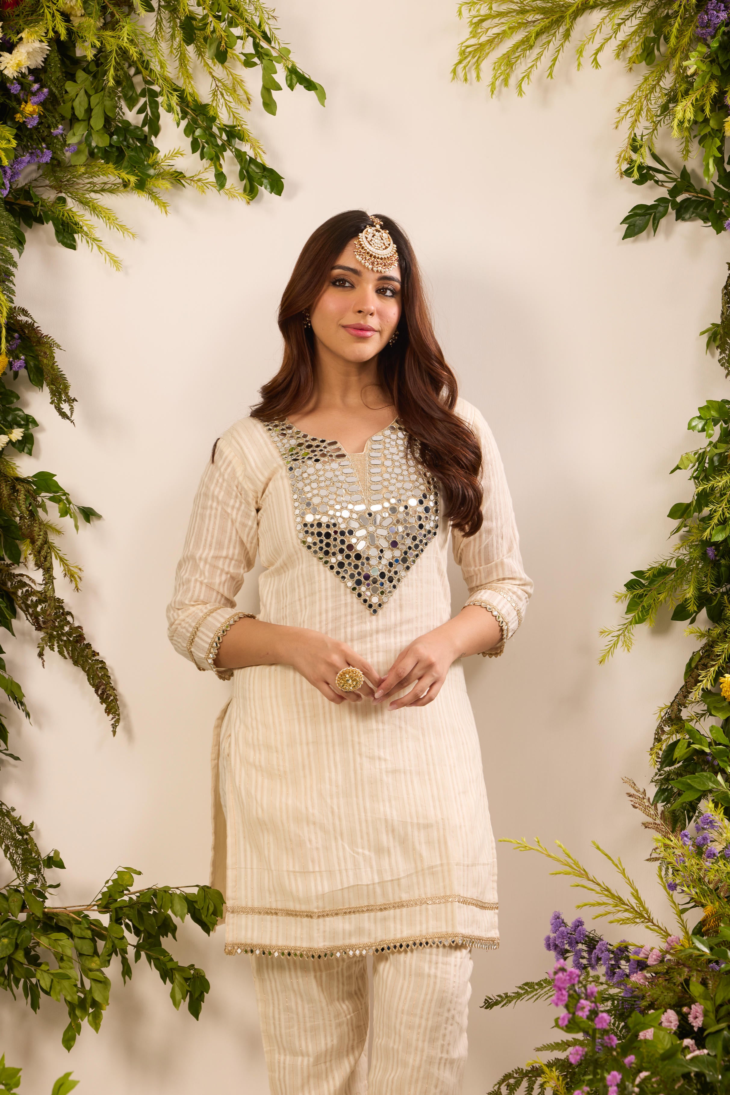 Mastaani Ivory Mirror Kurta Set