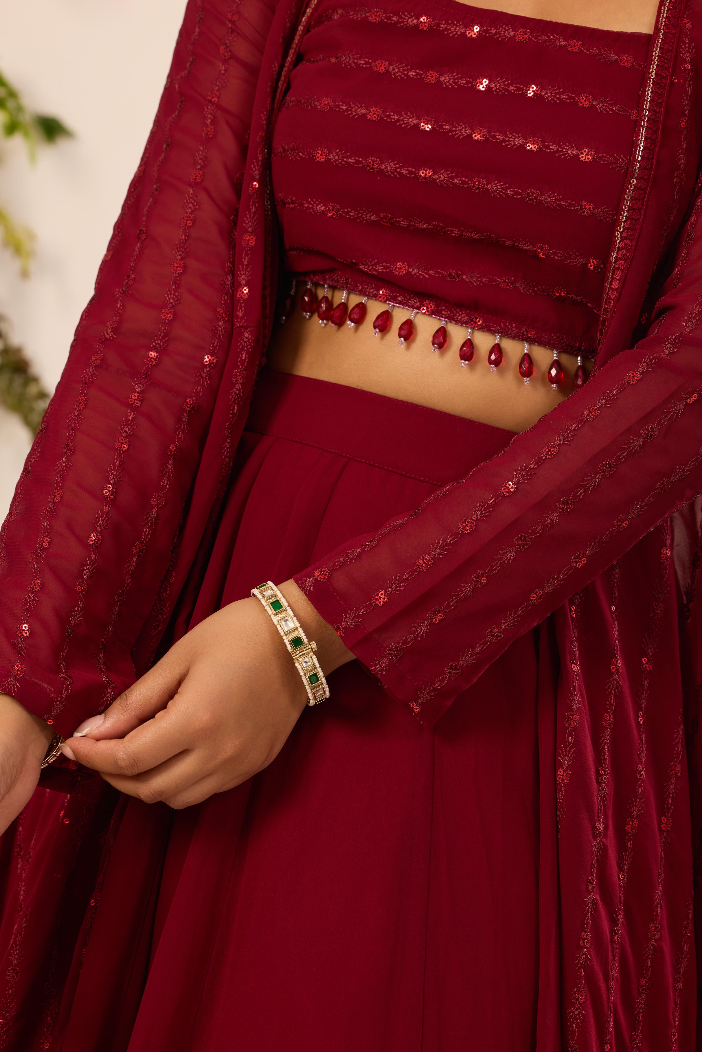 Mastaani Ruby Overlay Set
