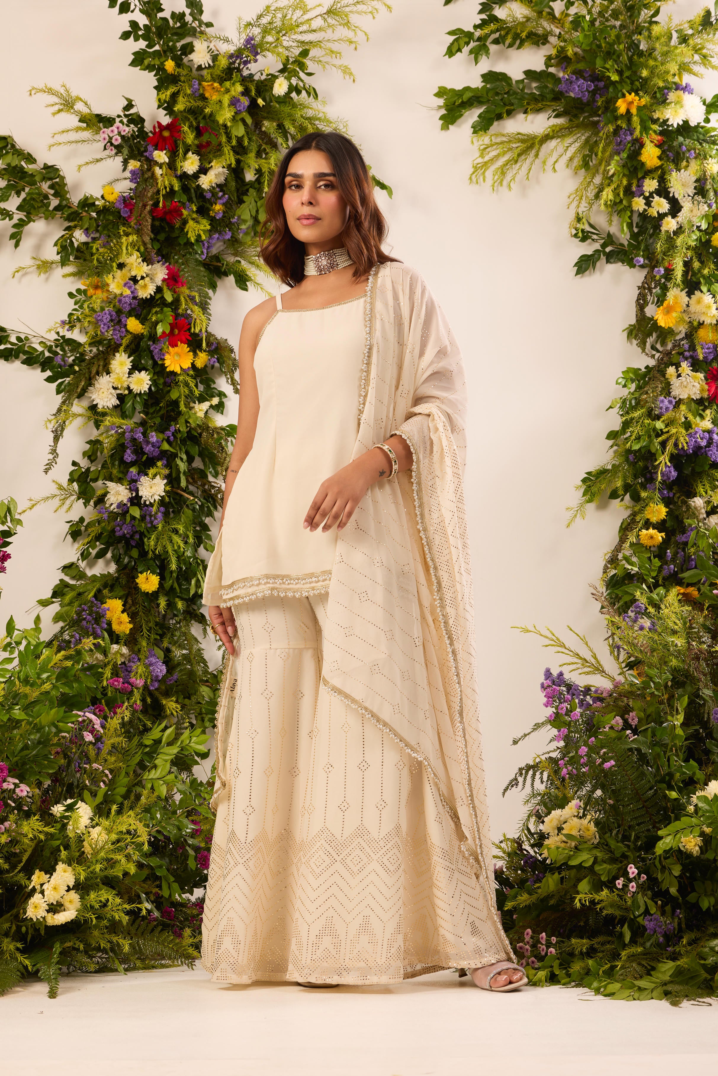 Mastaani Ivory Glow Cami Kurta Set