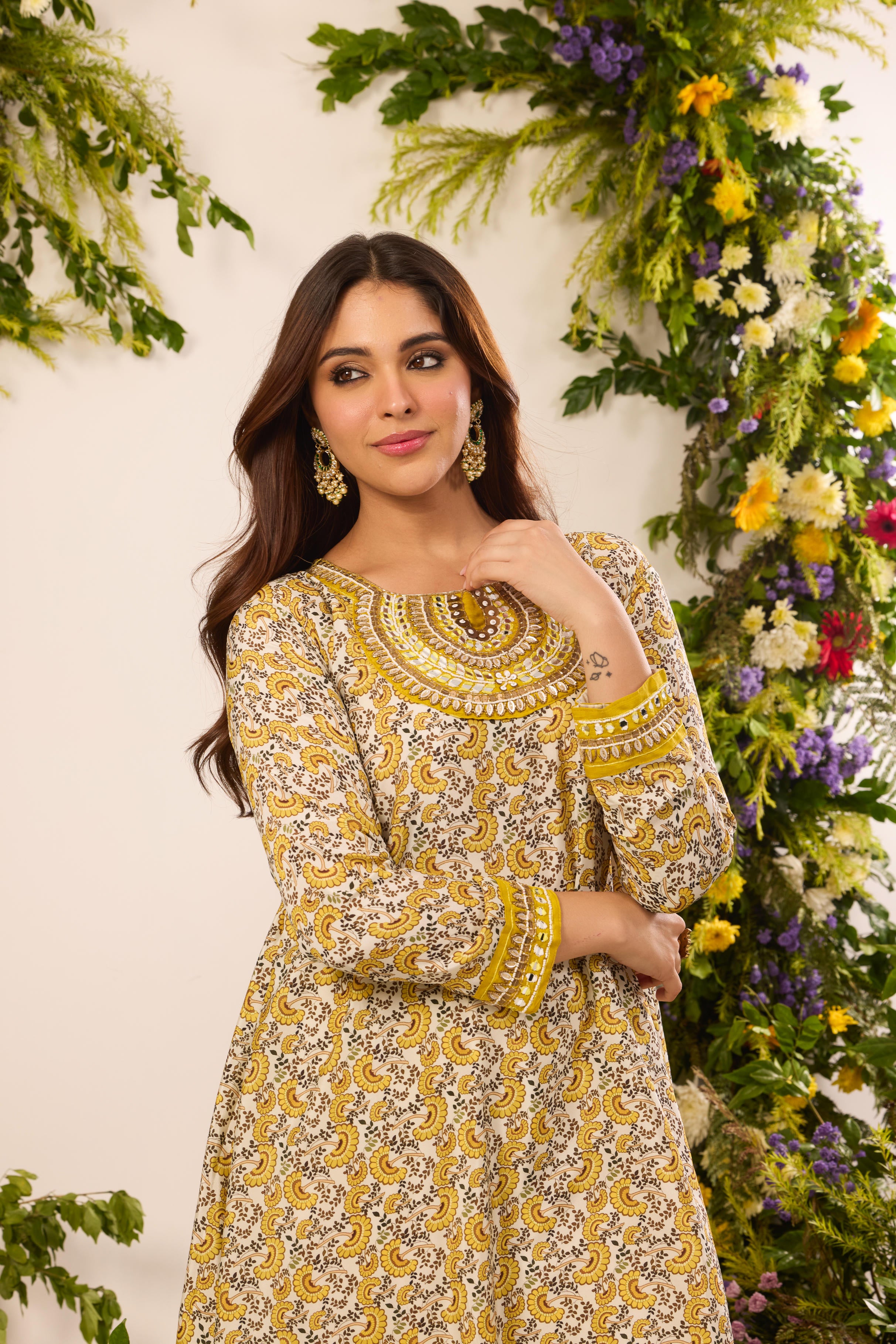 Mastaani Amber Paisley Farshi Set