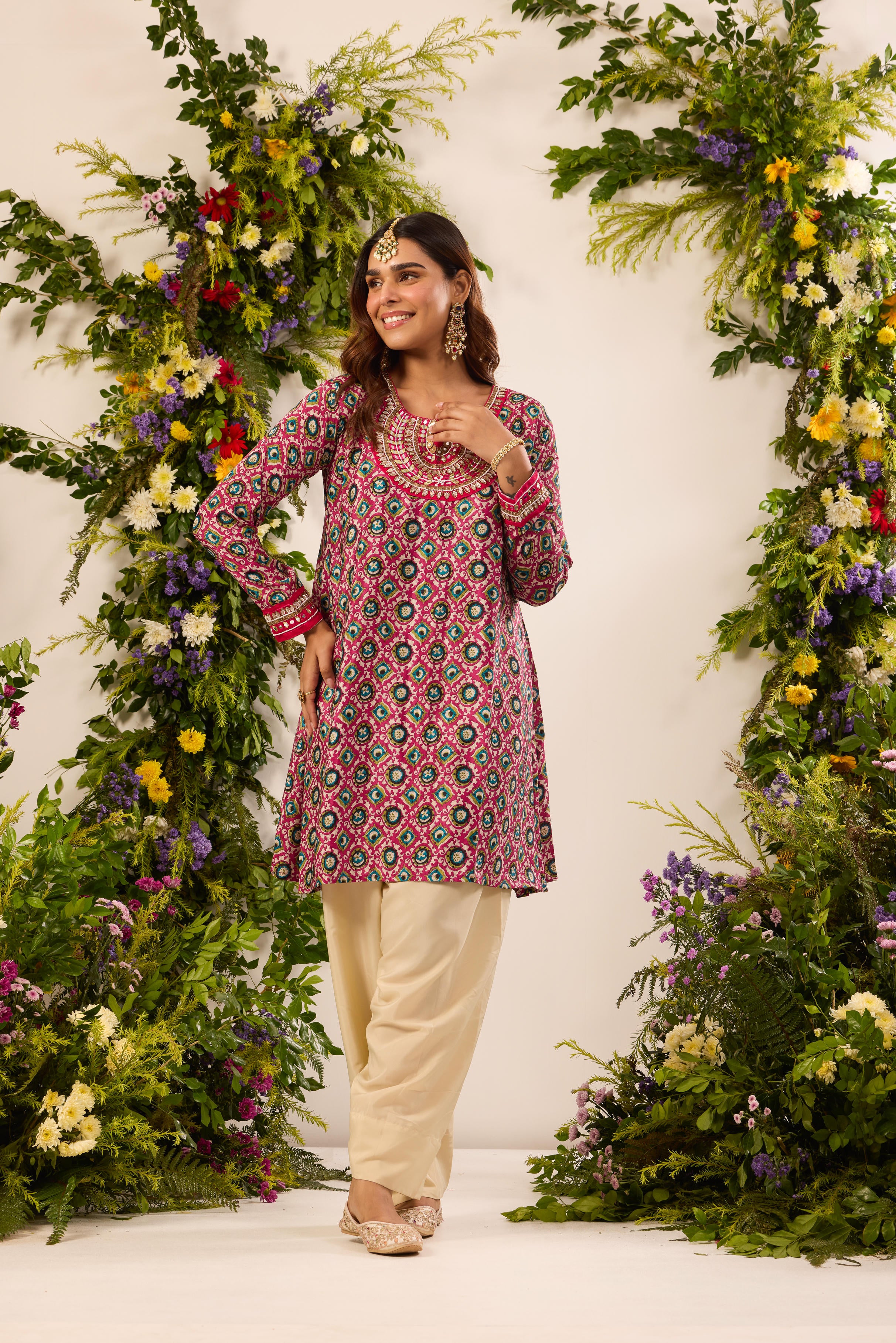 Mastaani Iris Paisley Farshi Set