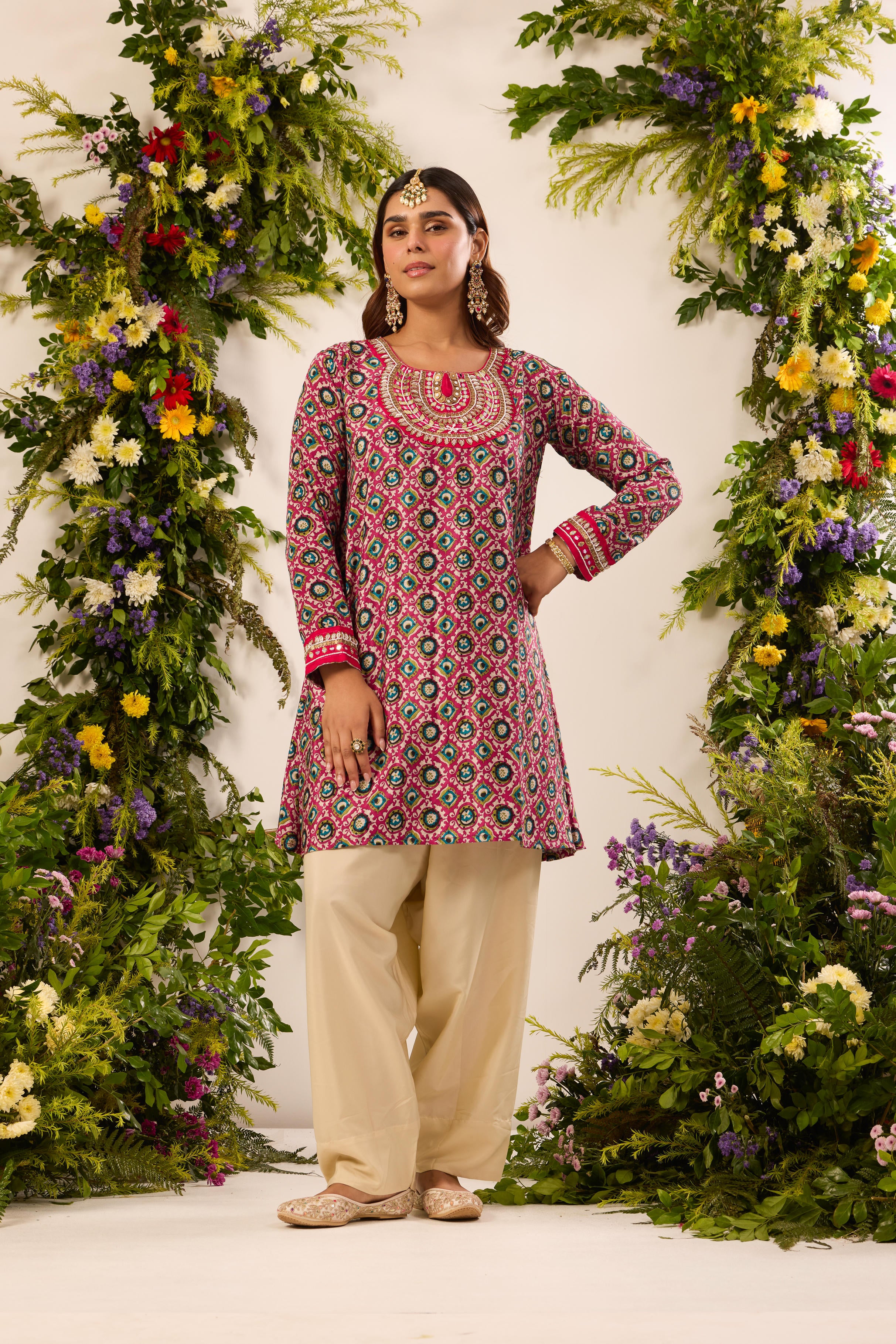 Mastaani Iris Paisley Farshi Set