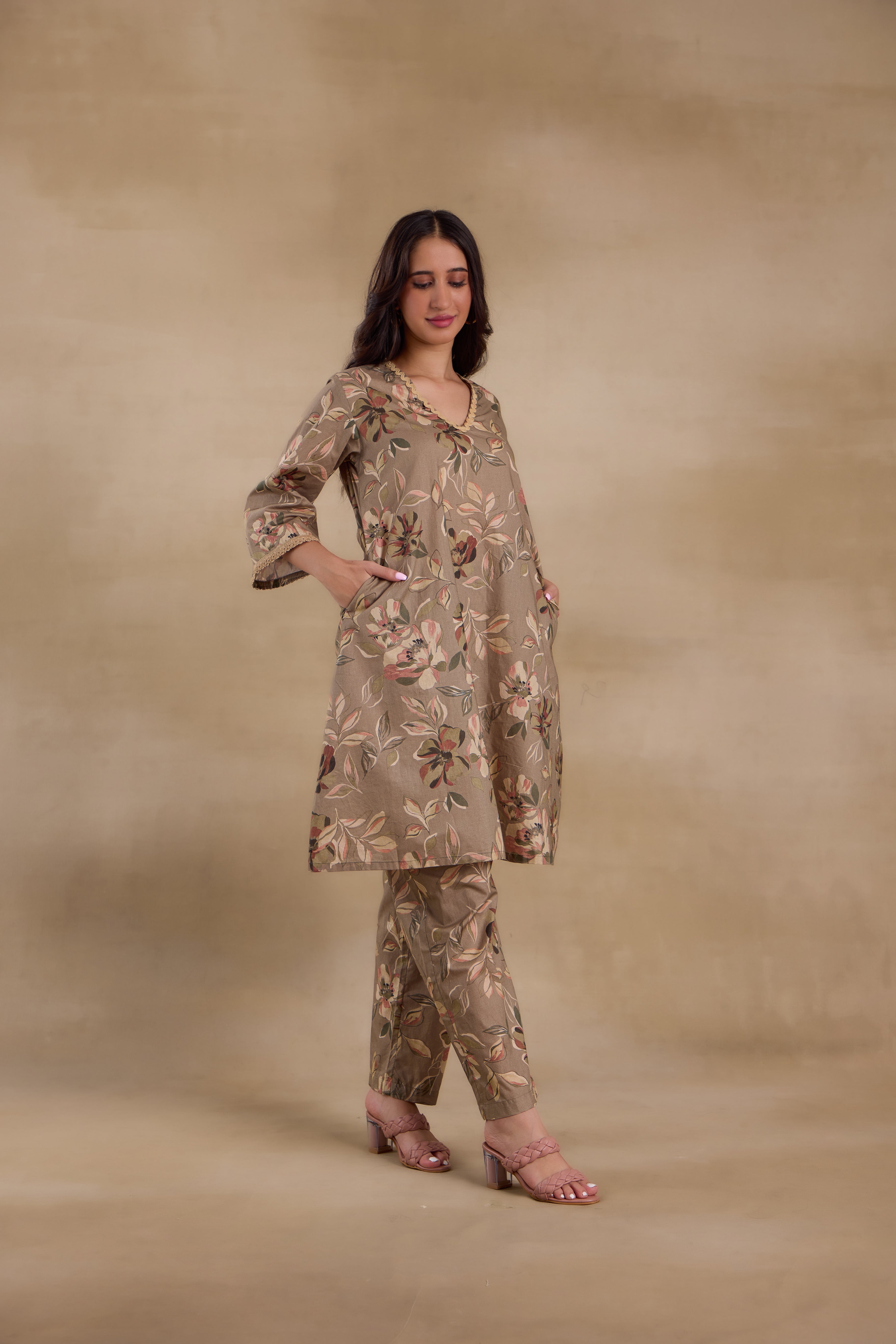 Alaya Premium Cotton Green Floral Kurta Set