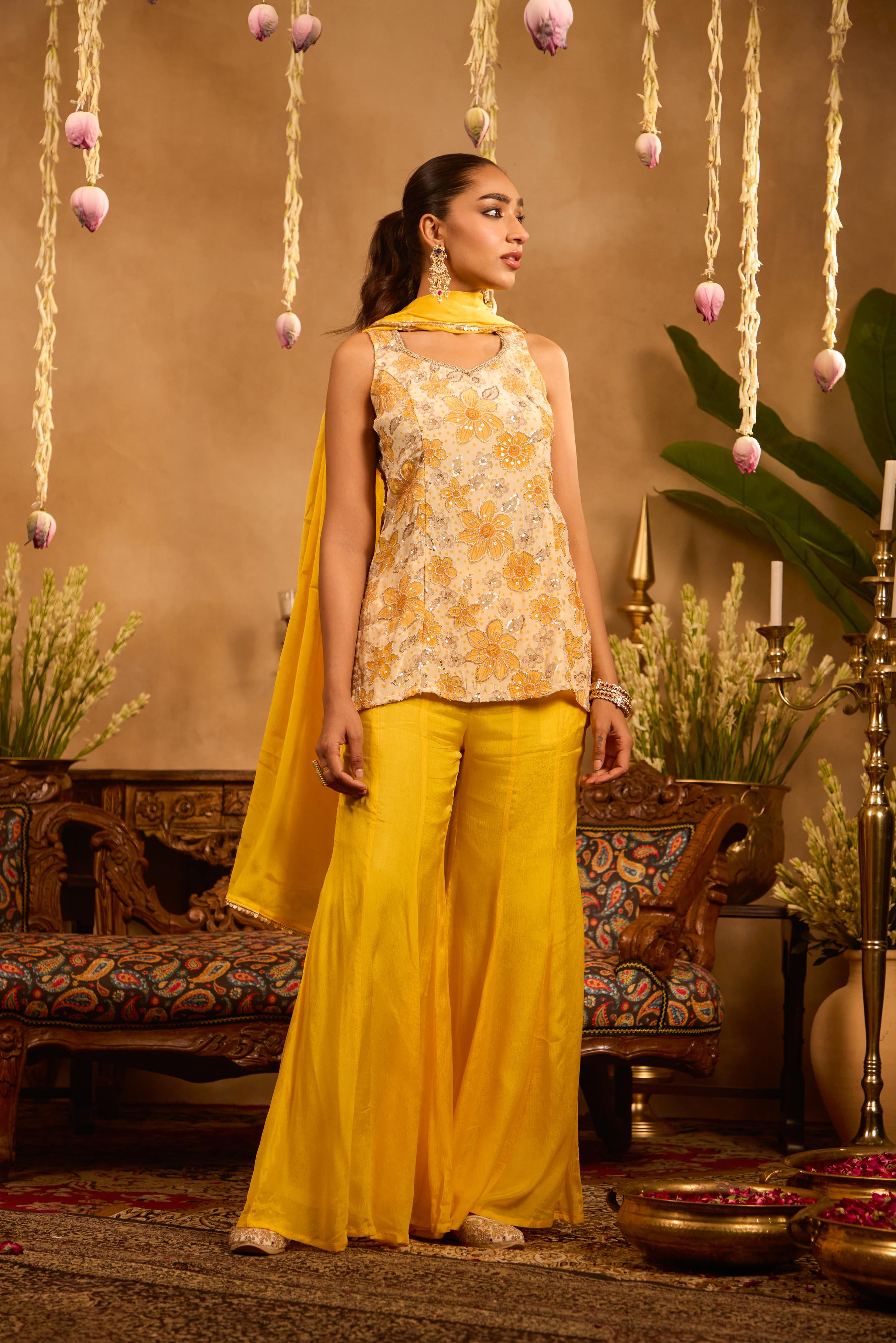 Mastaani Haldi Bloom Embroidered Kurta Set