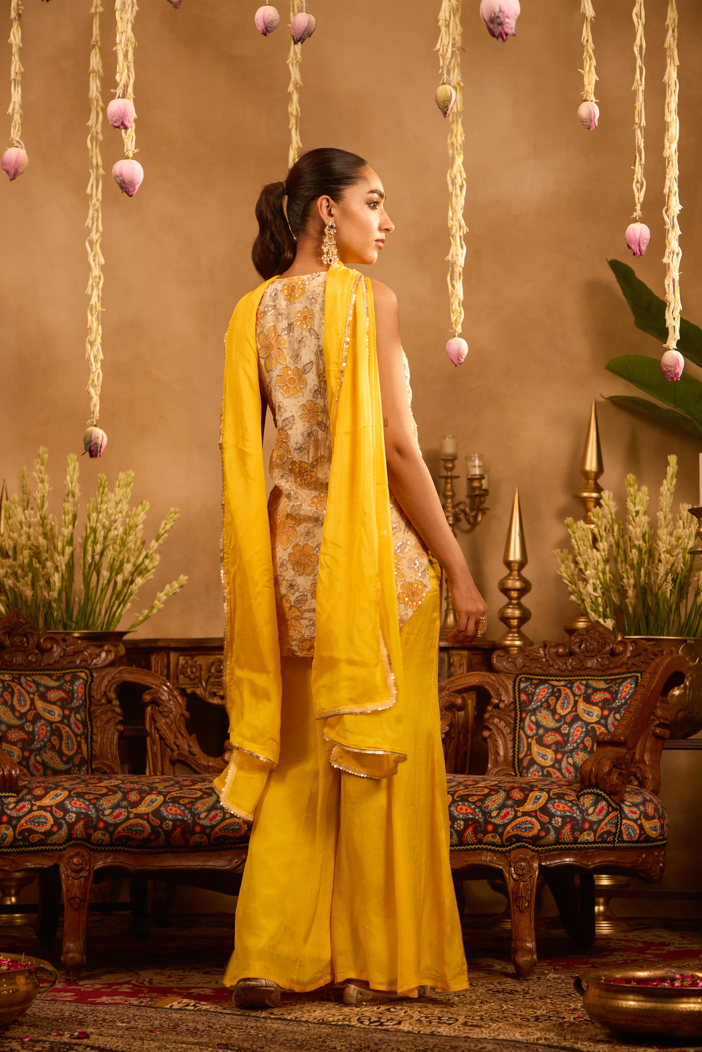 Mastaani Haldi Bloom Embroidered Kurta Set