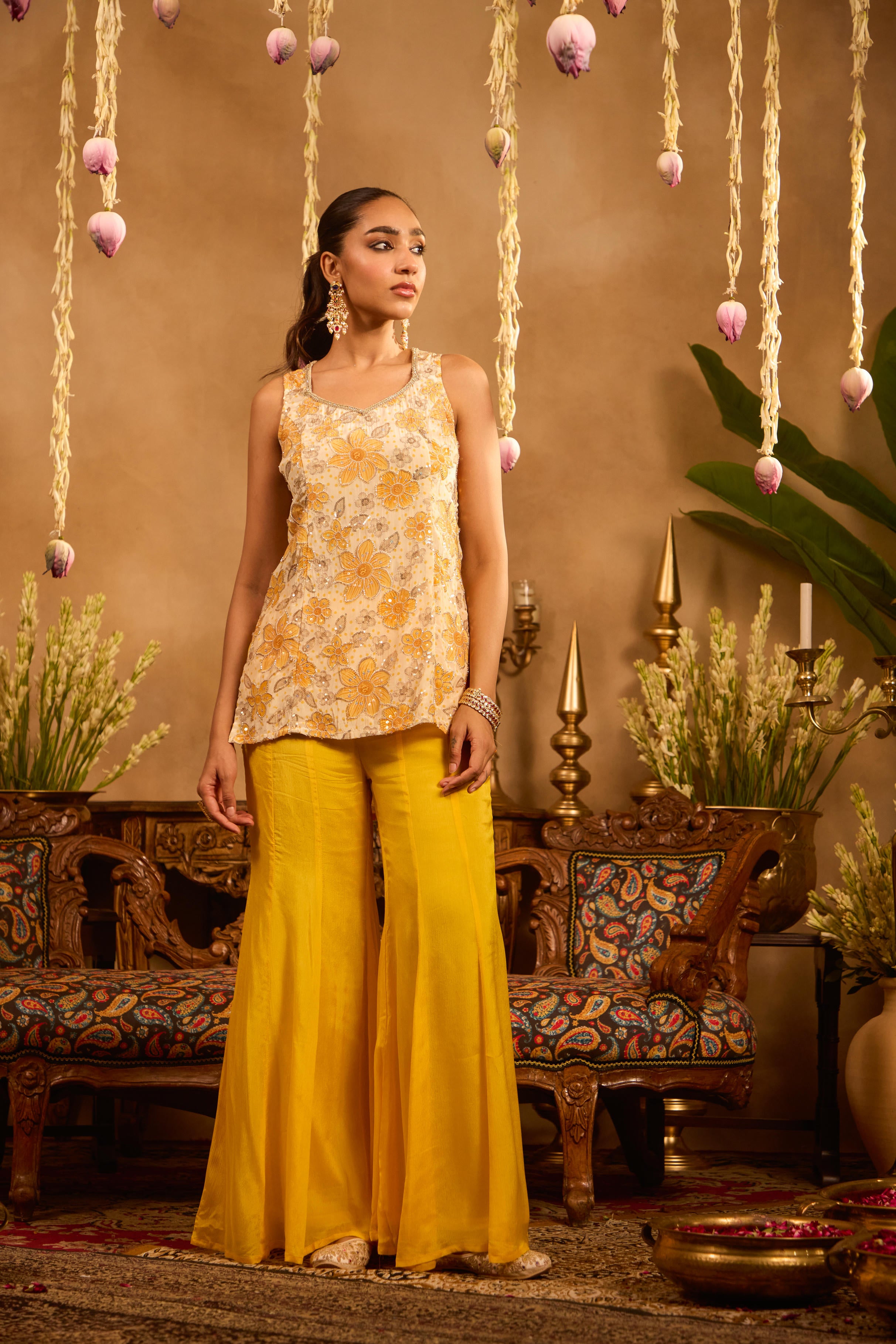 Mastaani Haldi Bloom Embroidered Kurta Set