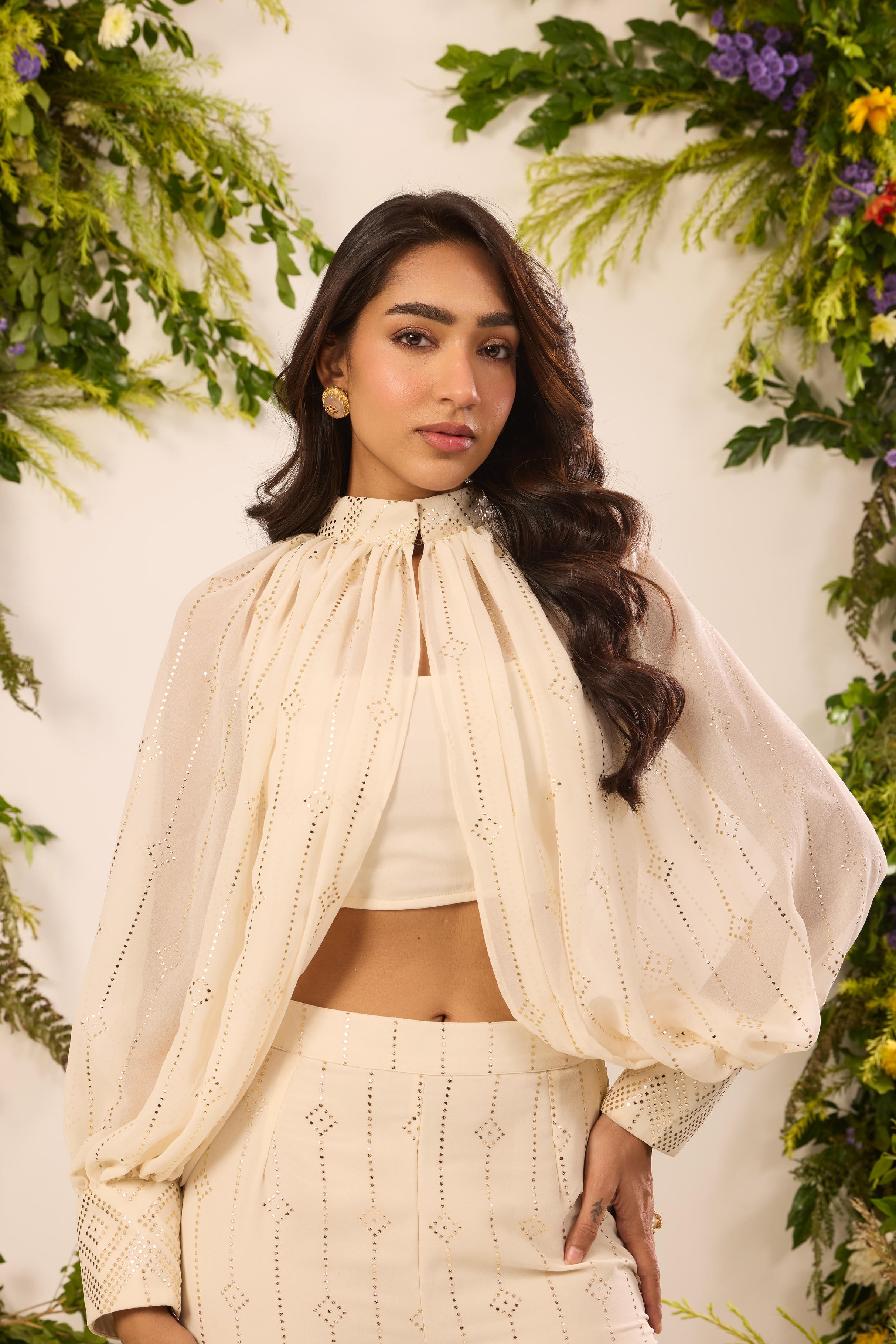 Mastaani Ivory Glow Cape Set
