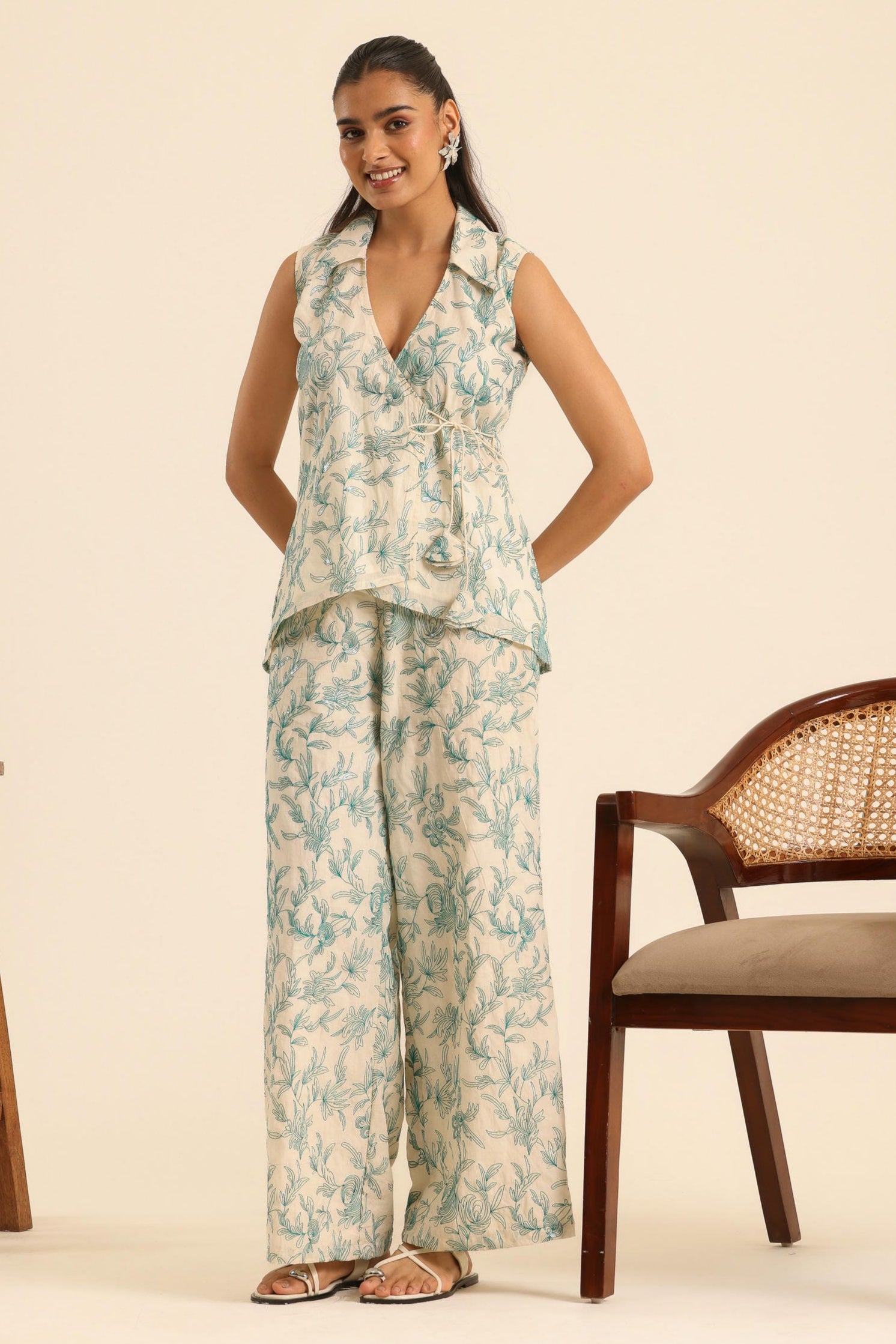 Rangrez Mint Glow Cotton Embroidered Pant