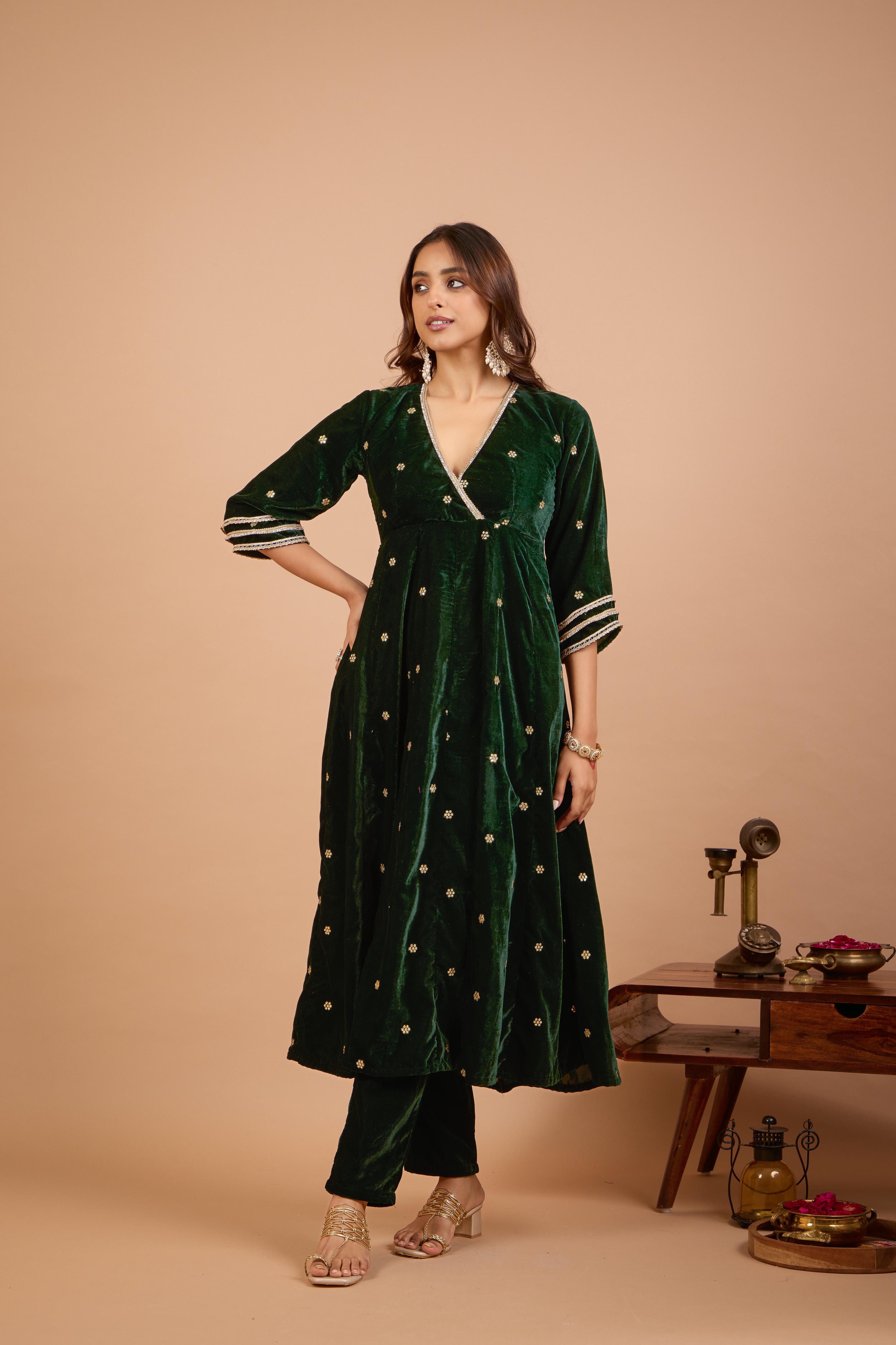 Alaya Jugni Emerald Glow Velvet Anarkali