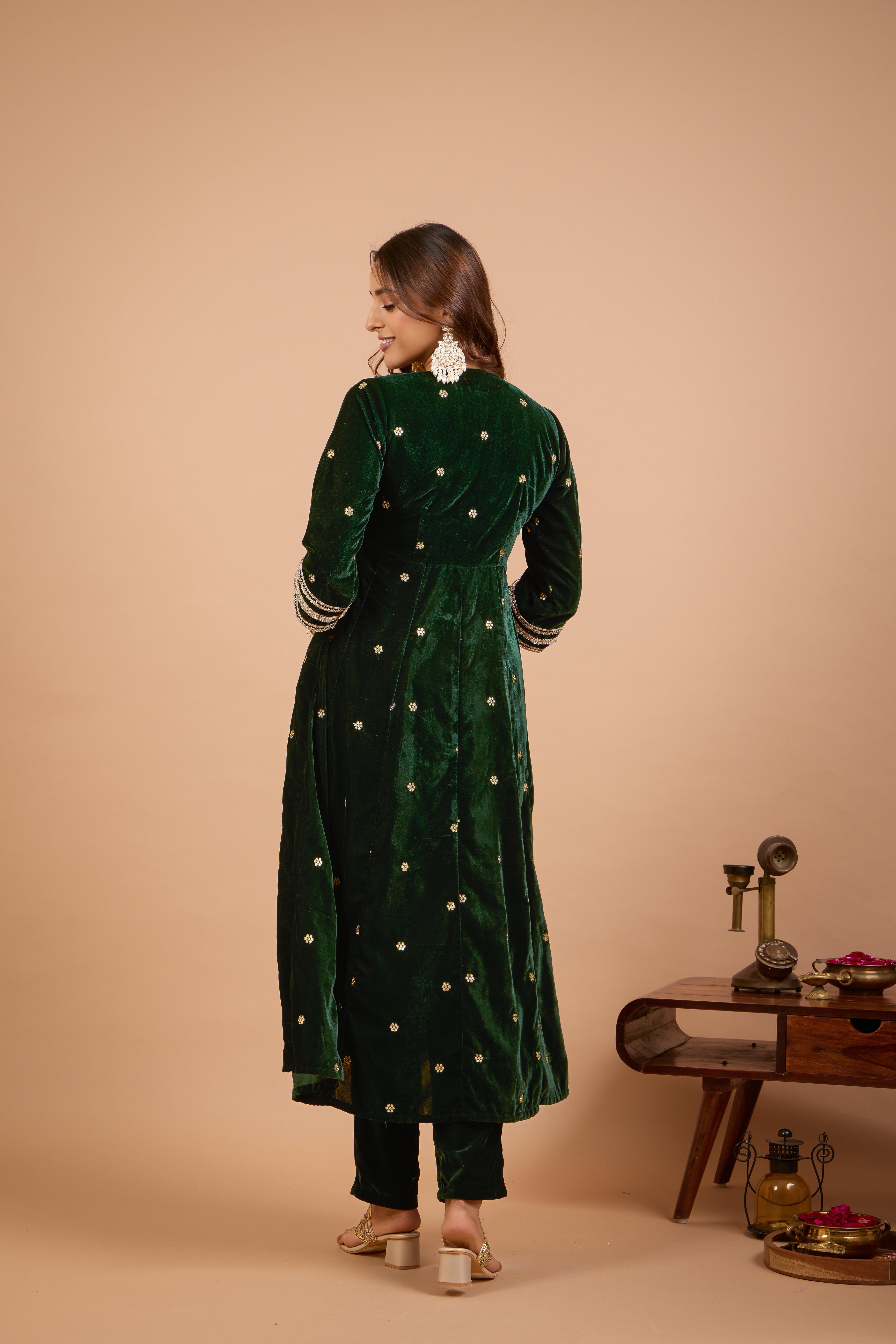 Alaya Jugni Emerald Glow Velvet Anarkali Set