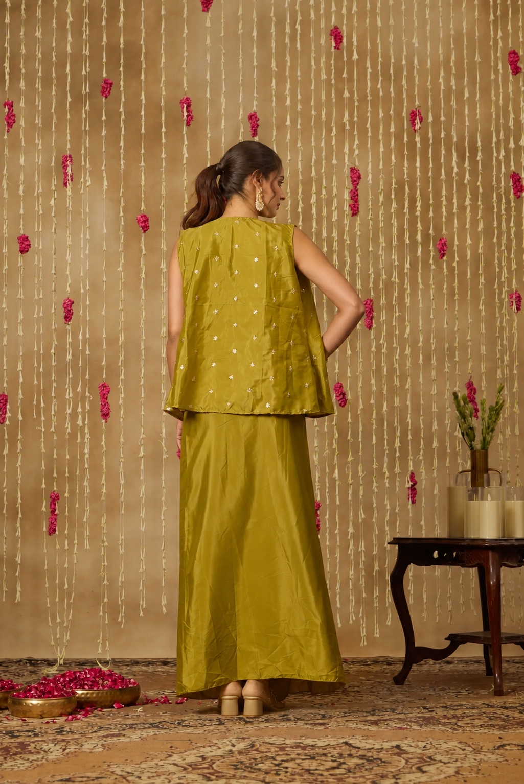 Jhoom Mehendi Green Cape Set