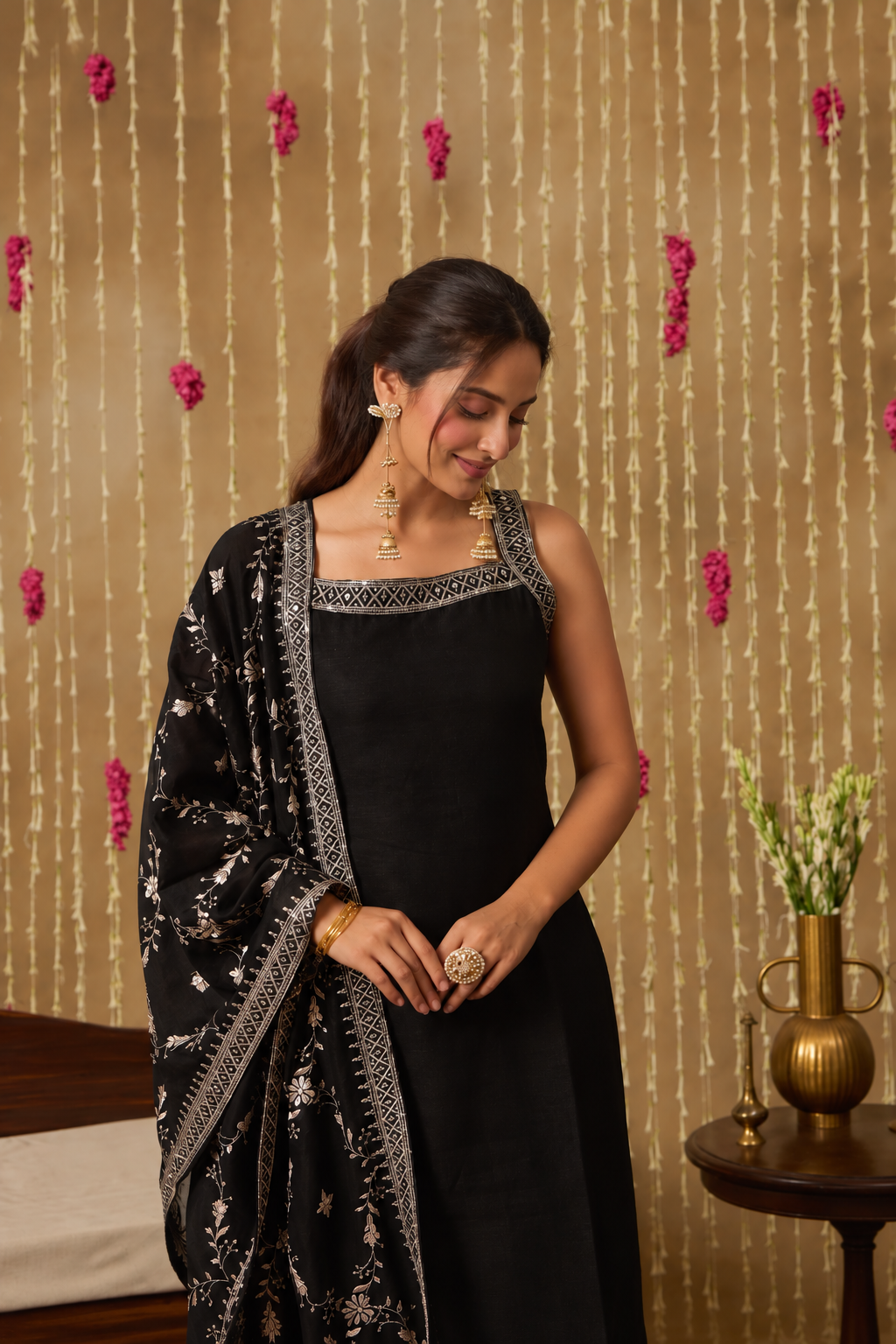 Jhoom Black Zari Kurta Set