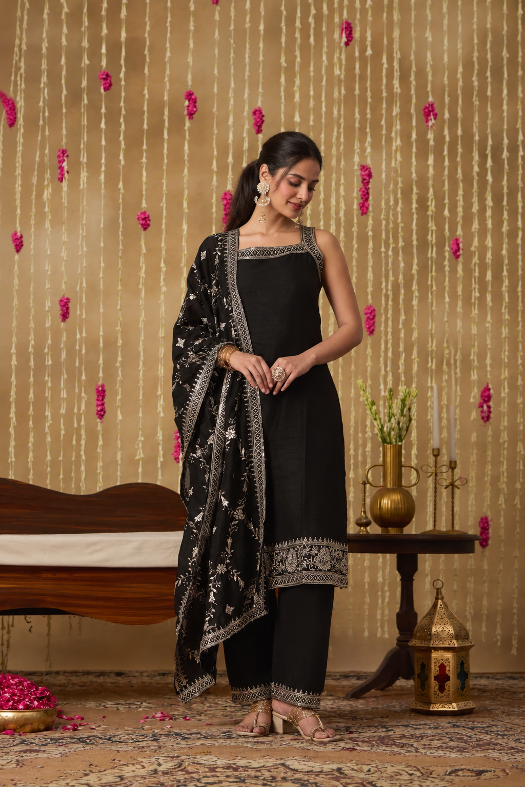 Jhoom Black Zari Kurta Set