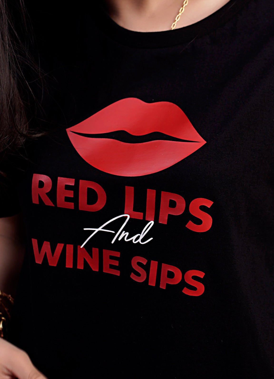 "Red Lips & Wine Sips" Tee - Alaya by Stage3