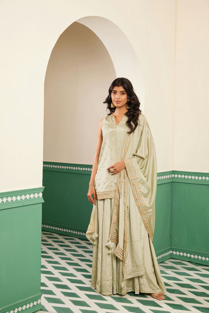 Women's Sea Green Lehenga Set - Geeta Fashion | Green lehenga, Top skirt  set, Asymmetrical tops