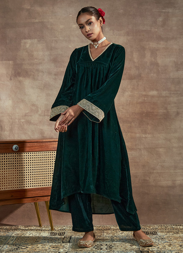 Nayaab Emerald Straight Pants