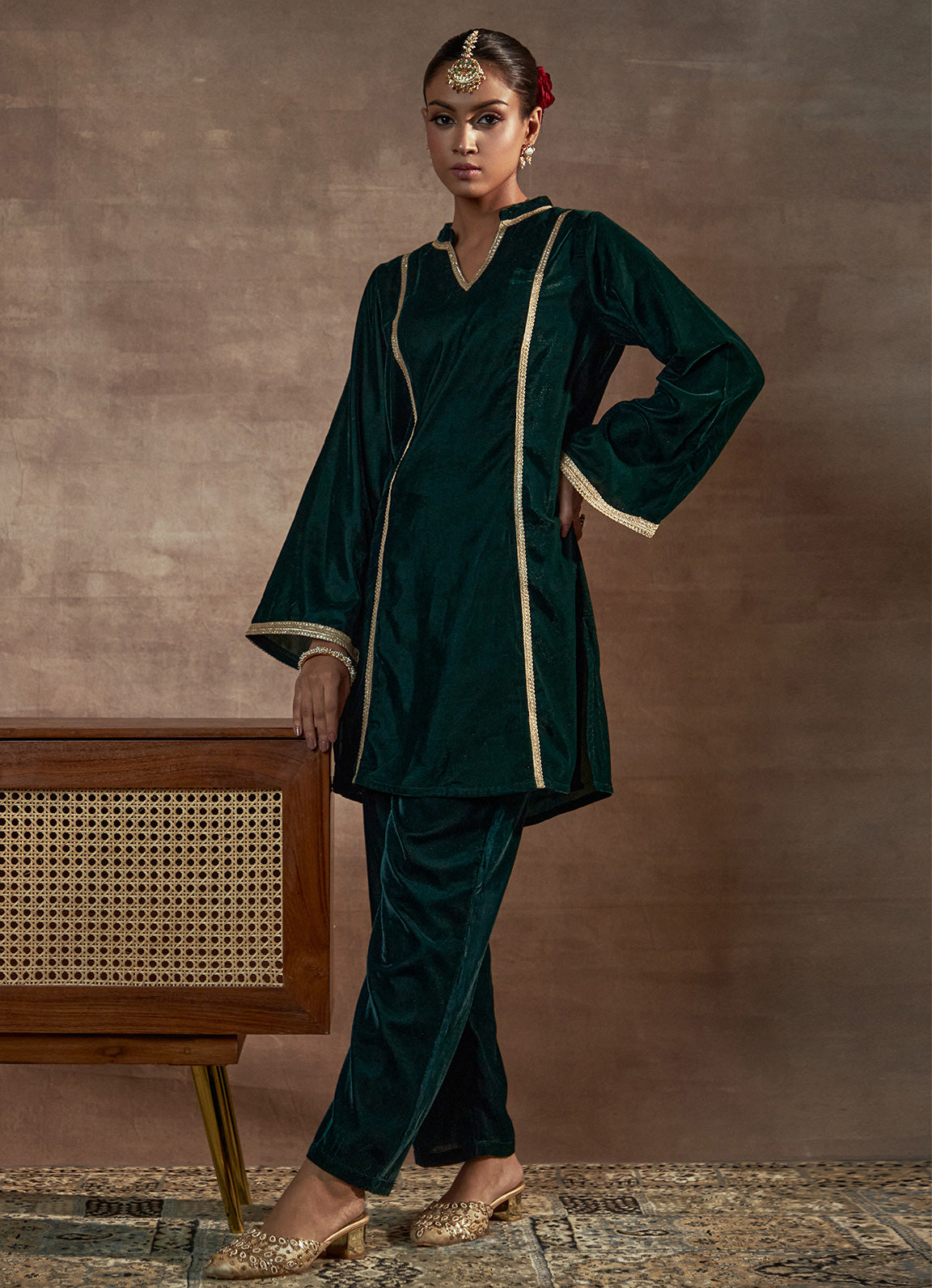 Nayaab Emerald Flared Sleeve Kurta