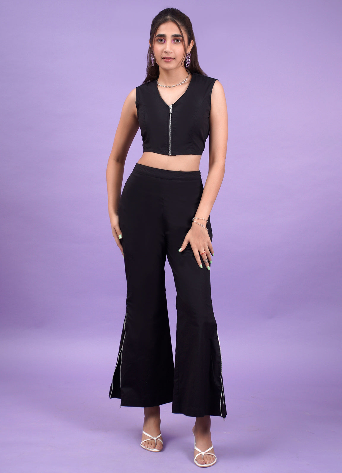 Y2K Black Zip Crop Top - Alaya by Stage3