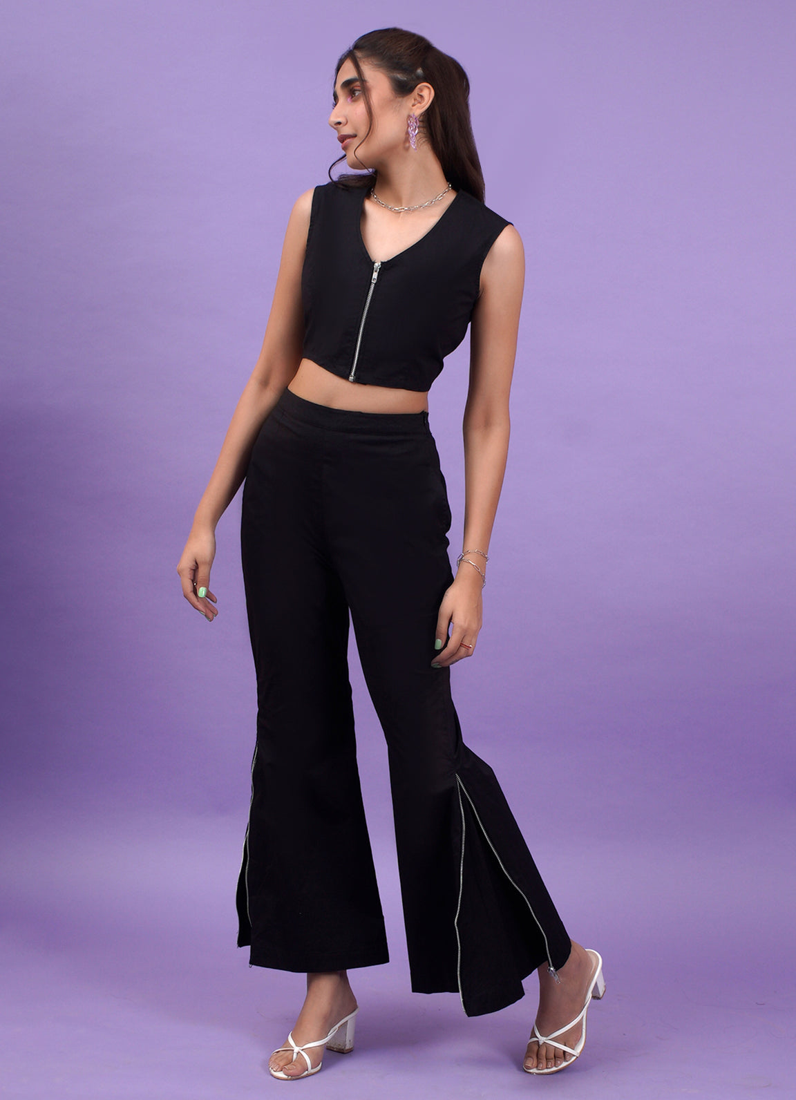 Y2K Black Zip Crop Top - Alaya by Stage3